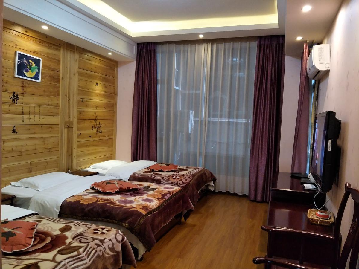 Emeishan Moon Bay Hotel Kültér fotó