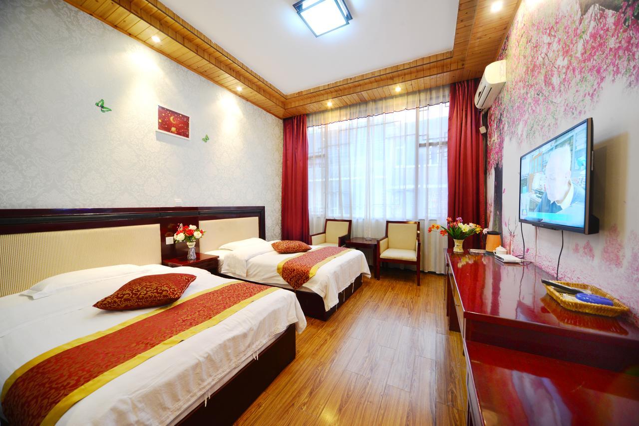 Emeishan Moon Bay Hotel Kültér fotó