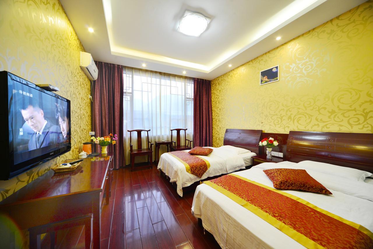Emeishan Moon Bay Hotel Kültér fotó