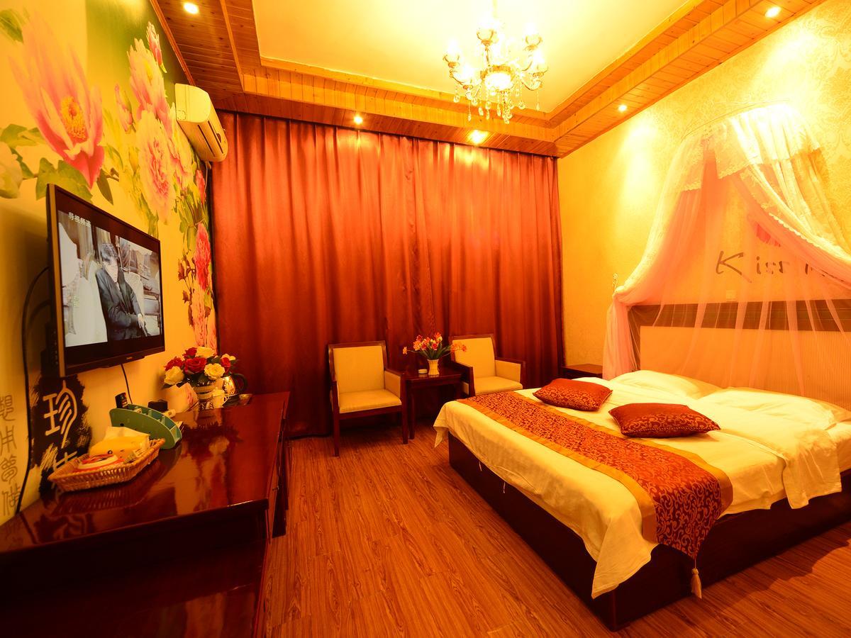Emeishan Moon Bay Hotel Kültér fotó